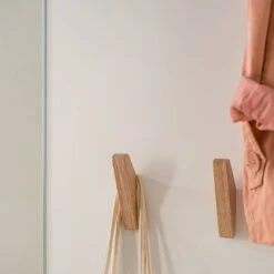 Armoire D’entrée LINDHOLM Avec Miroir -Étagères Soldes Magasin 1000364010 230913 023 MOOD DETAILS P000000001000364010 mood