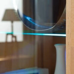 Armoire Vitrine Majona (avec éclairage) -Étagères Soldes Magasin mca direkt fenja 25 06 2014 981962